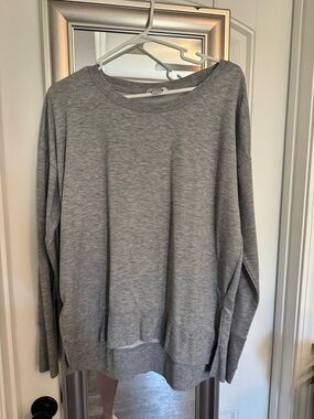 Danskin Gray Lightweight Crew Sweater